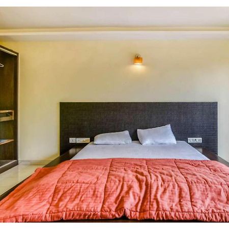 Alison Villa Lonavala Luaran gambar