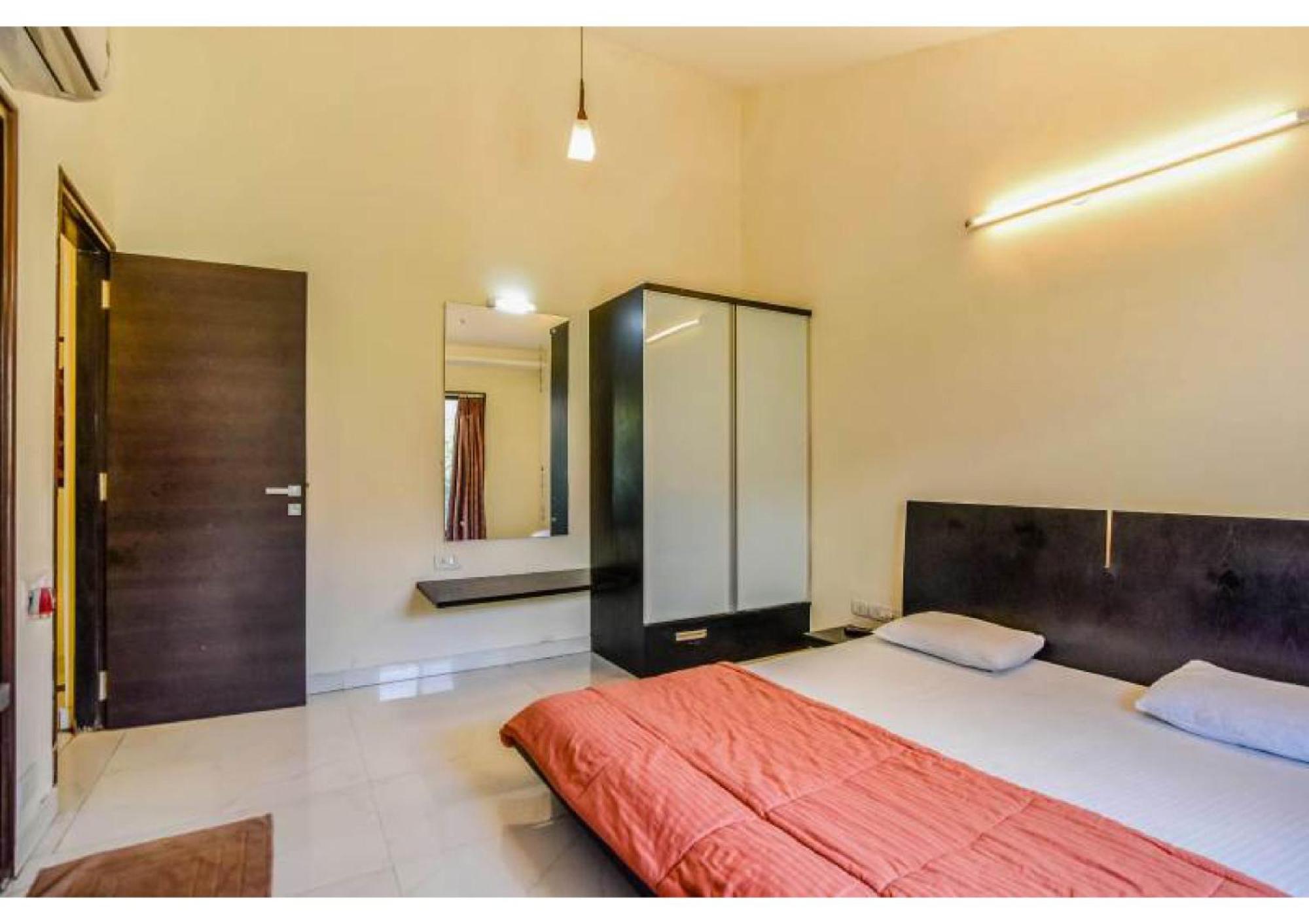 Alison Villa Lonavala Luaran gambar